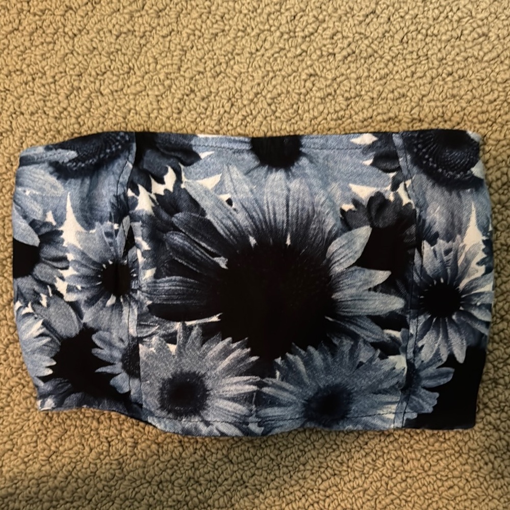 Motel Rocks Blue Floral Crop Top